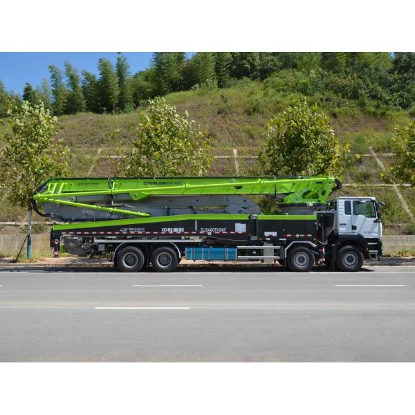 Original Zoomlion truck mounted concrete pump 60m With Sitrak Chassis
