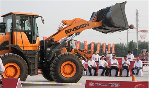 Engineering And Construction Medium Wheel Loader , Compact Tractor Loader