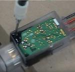 accuracy Small Glue Dispensing Machine Operate Mode Button or Hand Terminal