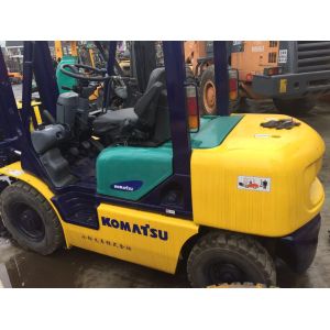 Quality Komatsu second-hand 3 ton forklift three msat for sale