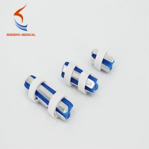 China S M L size aluminium alloy white and blue finger splint with foam for sale on sale