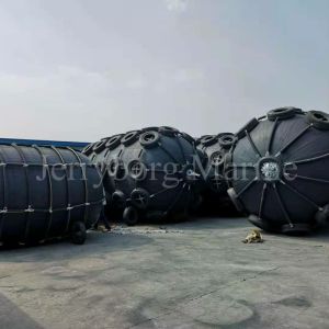 Quality 2.5m*4.0m Ship Docking Pneumatic Yokohama Marine Fenders for sale