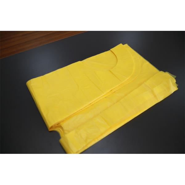 Smooth PE Apron Flat Packed , Use And Throw Aprons With Biodegradable Material