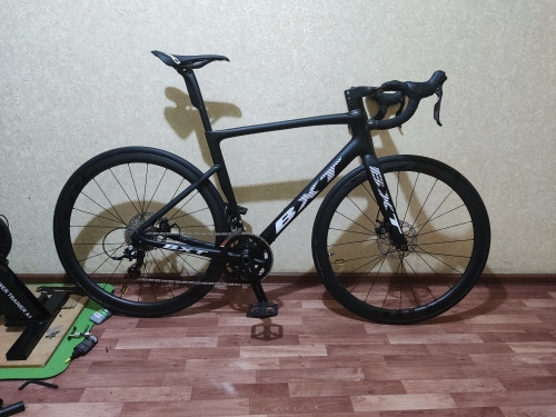 700C Fully Hidden Cable Road Bikes Full Carbon Fiber