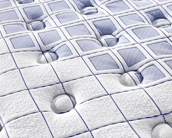 Compress And Roll Up Memory Foam Queen Pocket Coil Spring Mattress