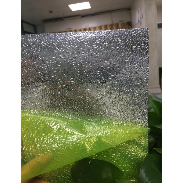 stucco with anotehr pattern