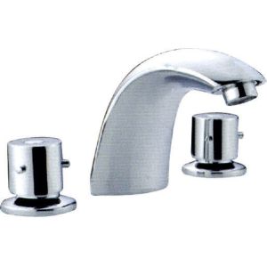 Quality Polished Chrome Deck Mount Tub Faucet for sale