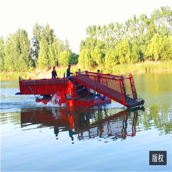 Water Hyacinth Water Weed Harvesting Machine for Water Cleaning