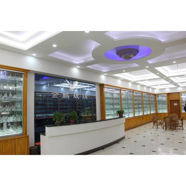 Empty Vodka Liquor Gin Rum Tequila Whiskey Whisky Brandy Spirit Glass Bottle With Cork 375Ml Customized Shape