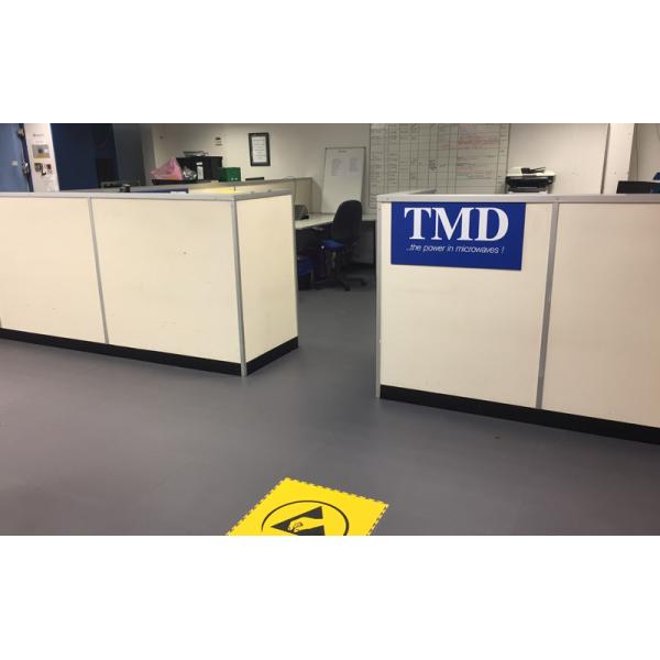 ESD Interlocking PVC Garage Flooring 10 Ohm ESD Flooring Tiles