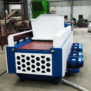 330*155*135cm 2400kg 800kg/H Wood Shaving Machine