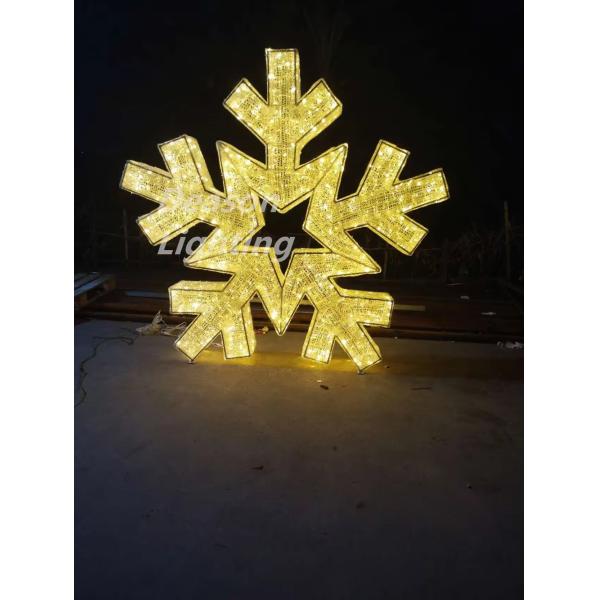 Giant snowflake led light