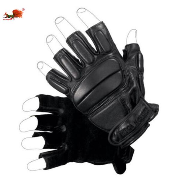 Lightweight and Durable 1.8 kg Protective Vest for Outdoor Safety in Any Activity