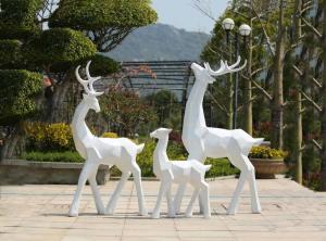 China Painted Surface Garden Animal Statues Stainless Steel Garden Ornaments on sale