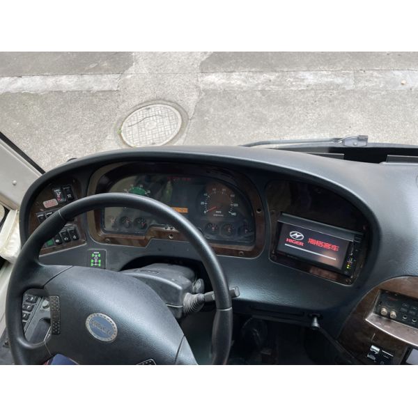 Intercity 6 Cylinder 65 Seater Passenger Mini Bus Golden Dragon MT