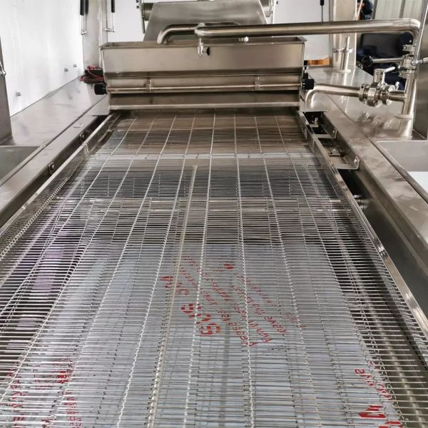 380v Chocolate Making Machine Enrobing Covered Commercial Chocolate Melting Machine