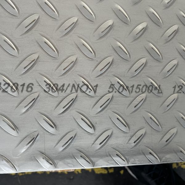 Chequered Sheet SS304 Tear Drop Pattern Stainless Tp304 Checkered Plate For Building Floor
