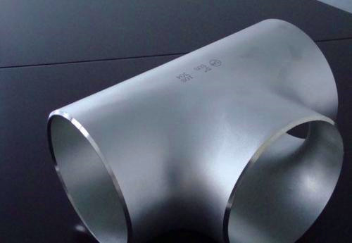 Butt Welding Equal Tee DIN Industrial Steel Pipe Fittings