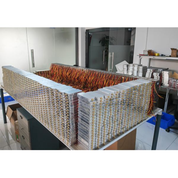 Easy and Accurate Drone Detector for Precise Positioning in 52*41.5*22.4 cm Dimensions