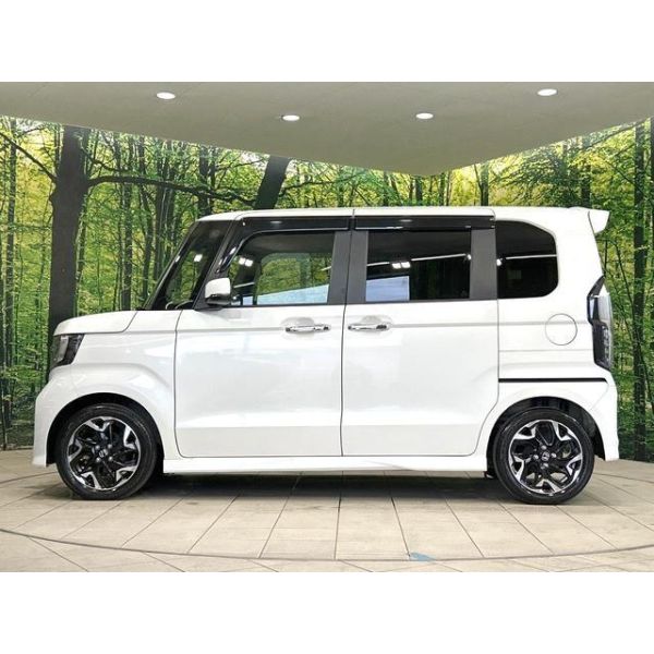 Honda N-BOX Custom Turbocoordinated Electric Sliding Doors On Both Sides Gap Sonar Automatic Cruise Control, Lane Assist, Collision Damage Mitigation