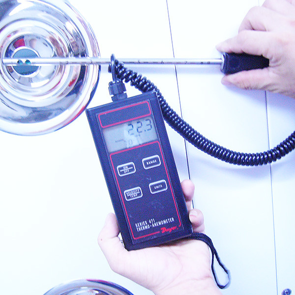 Industrial 4 Person Air Shower System Single Leaf Large Door , 22-25m/s Wind Speed