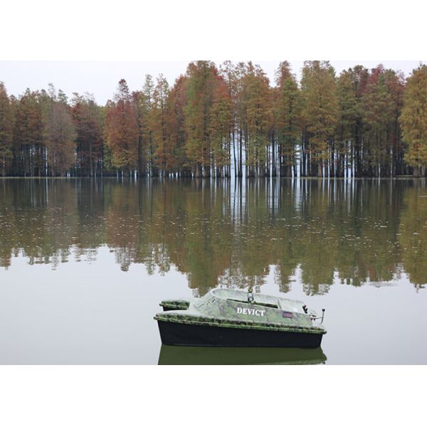 RC fishing bait boat DEVC-308 , camouflage carp fishing bait boat CE Certification