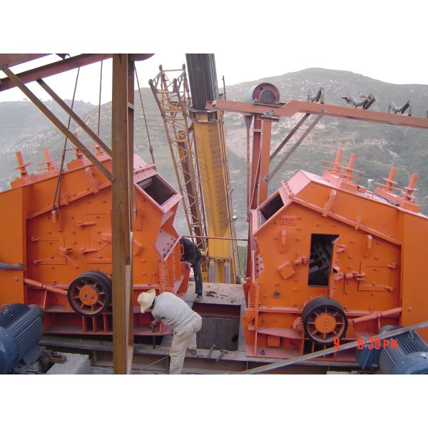 High Capacity Impact Crusher Heavy Duty Crushing Vertical Impact Crusher