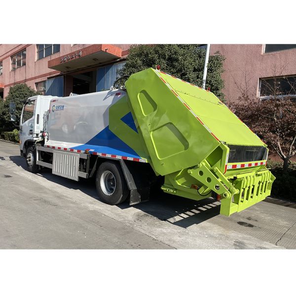 Garbage Collection Sanitation Refuse Vehicle with Hydraulic Compression Truck