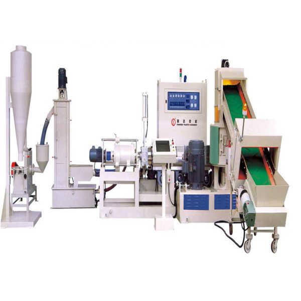 ISO Approval Plastic Pelletizing Machine With Built In Agglomeration Machine