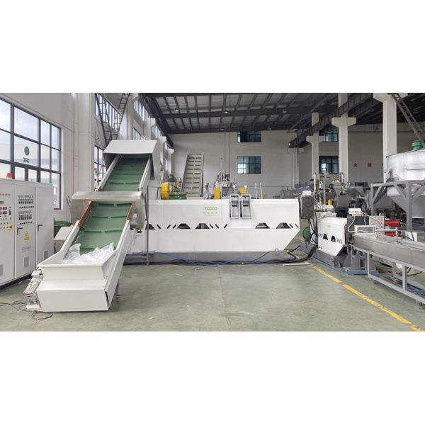 Plastic Recycled Hdpe Pe Film Granules Making Granulator Machine
