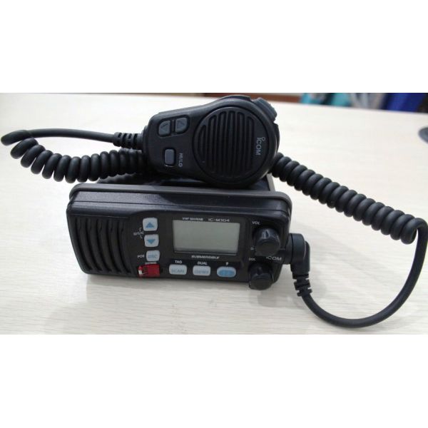 IC-M304 VHF Waterproof Two-Way Marine Radio icom CB radios