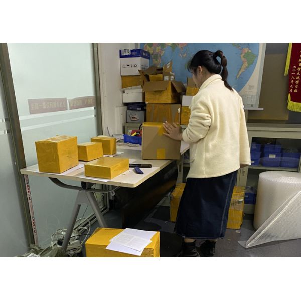 Screw 18K Gold Nose Piercing With 1.5mm-3mm Natural Garnet Stone