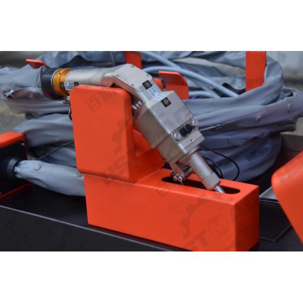 Automatic Tube 2000W Laser Welding Machine QBH Interface With Handheld Welding Head