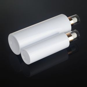 White plastic cosmetic hair mist alchohol packaging container continuous room