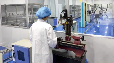 Mill Finish Aluminium Extrusion Profile For Electric Car Battery Tray 0.5mm