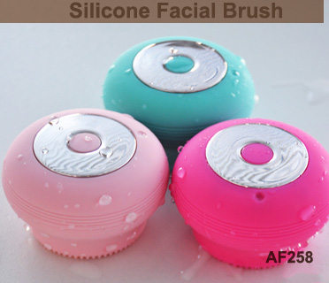 Personalized Multi Functional Electric Massaging Facial Cleanser Deep Cleansing Facial Brush