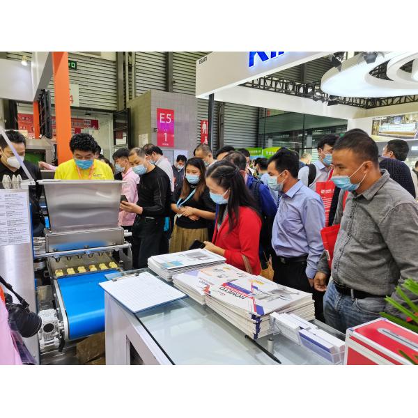 PLC Full Automatic Cake Production Line 220V For Cake Base Making