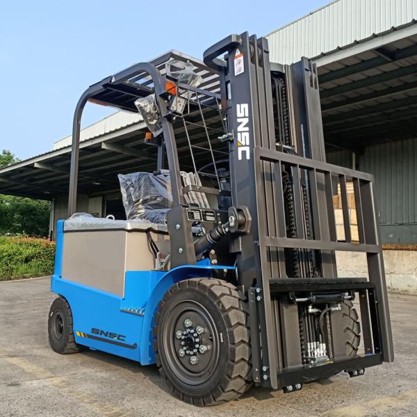 3ton 500mm Electric Forklift with Triplex Mast Attachements Positioner Ect and Efficiency