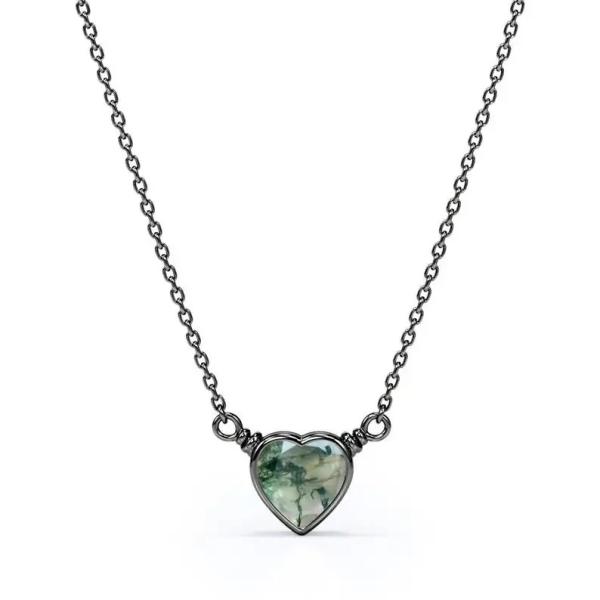 925 Silver Simple Natural Light Brilliant Elegant Green Heart Shaped Moss Agate Necklace For Sale