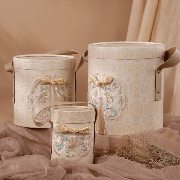 Chinese Style Wedding Candy Box Wedding Gift Box Flip Cover Portable Packaging Box Wedding Gift Box