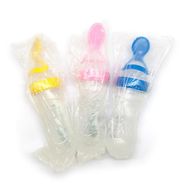Toxin Free Feeding Bottle With Spoon , Silicone Squeeze Feeder With Dust Cover