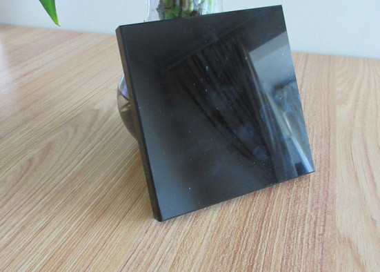 Black Tinted Mirror Glass 4mm Thickness , High Reflection Decorative Tinted Glass