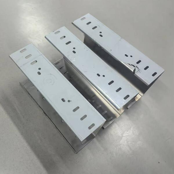 Customized Sheet Metal Cable Tray Silver For Organized Cable Management 50mm-1000mm