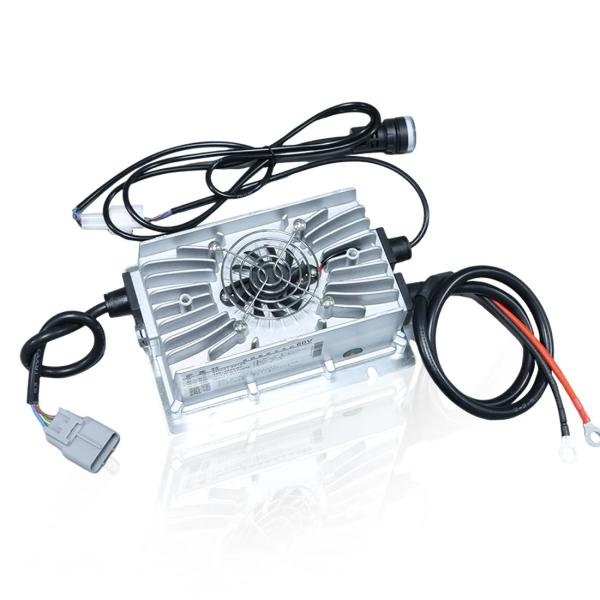 15A Lithium Ion Battery Charger For 48V 16S Lifepo4 Packs 58.4V IP67 Water Proof