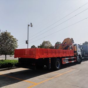ISUZU Giga 204hp truck with SQ8ZK3Q 8ton Mobile Folding Crane