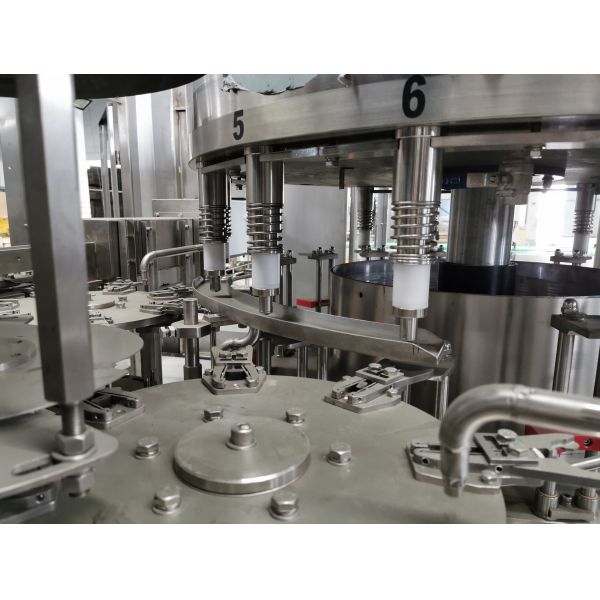 Full Automatic Bottled Sunflower Edible Oil Filling Machine , Edible Oil Filling Line