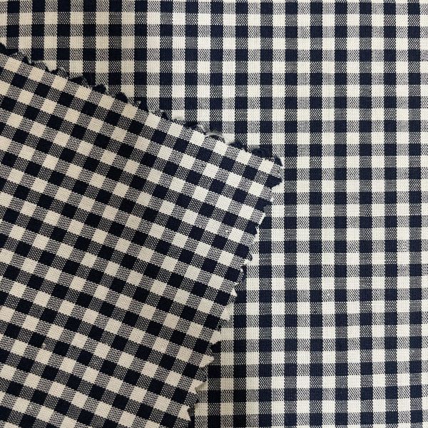 102GSM 100X70 40X40 Yarn Dyed Fabric 62/63" Width