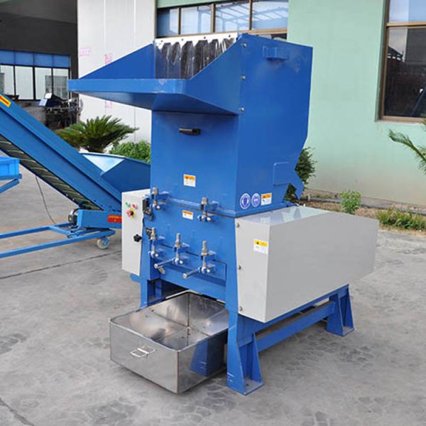 Power 45kw LDF C 800 plastic automatic baiting crusher 600r/min top manufacture 400-500kg/h