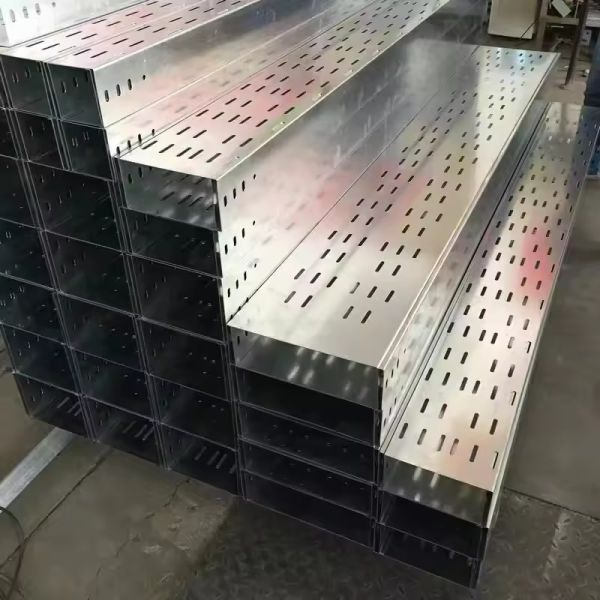 100mm Width Corrosion-resistant Cable Ladder for Customized Cable Tray Length and Custom Length