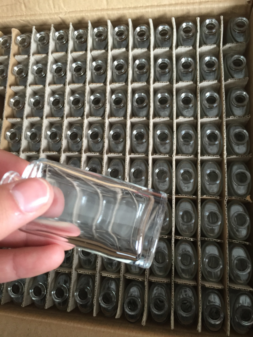 100ml Round Perfume Bottle No Spill Output 0.075 Clear